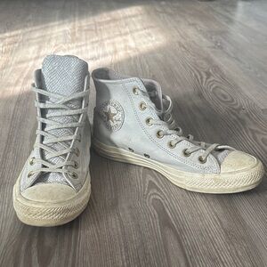 Converse Women's Lesther High-Top Sneakers - Light Gray and Cream